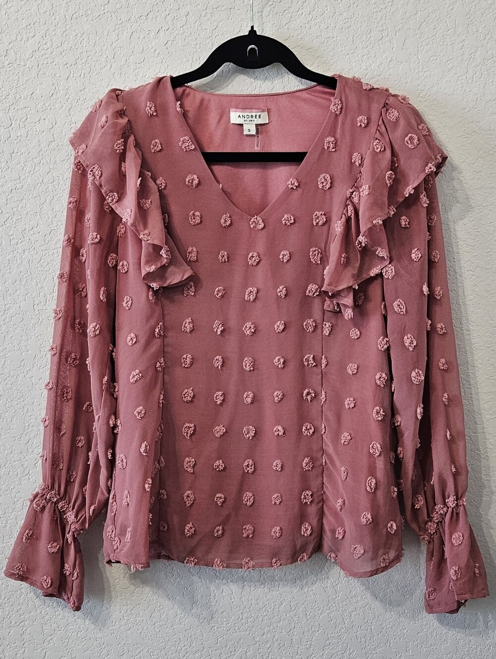 ANDREE BY UNIT Dusty Rose Ruffle Swiss Dot V-Neck Blouse
